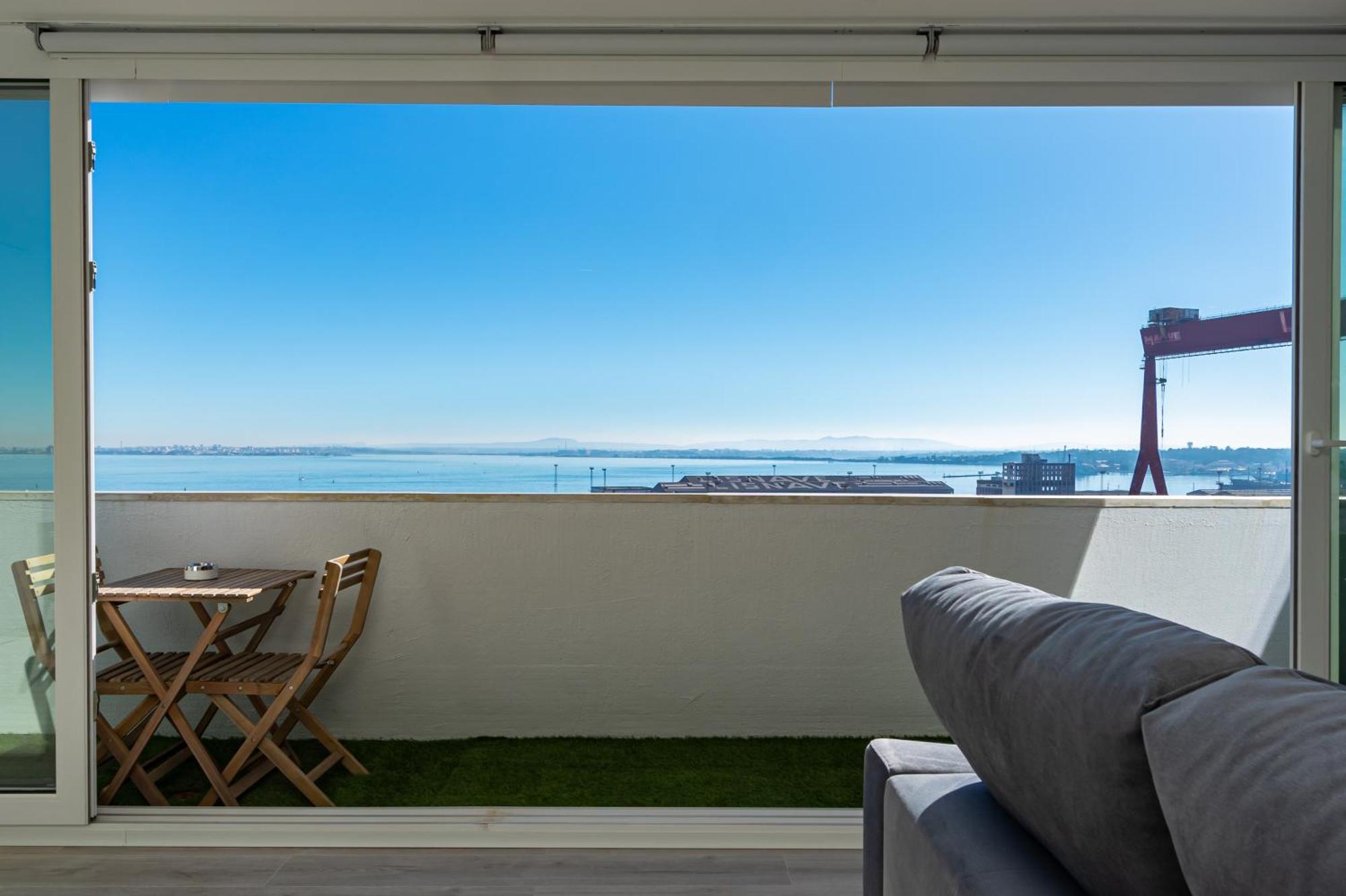 Cacilhas Riverview! Almada Exteriör bild